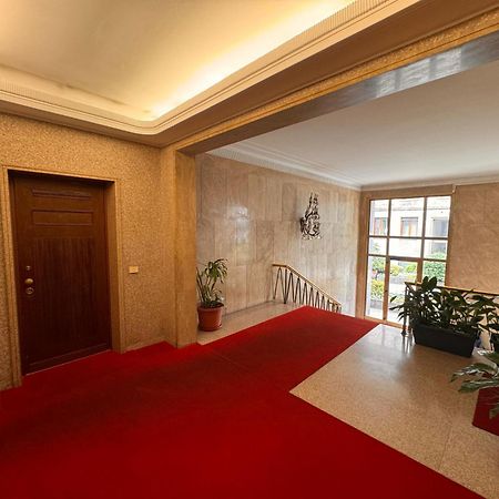 San Babila Design Apartment R&R Milan Bagian luar foto