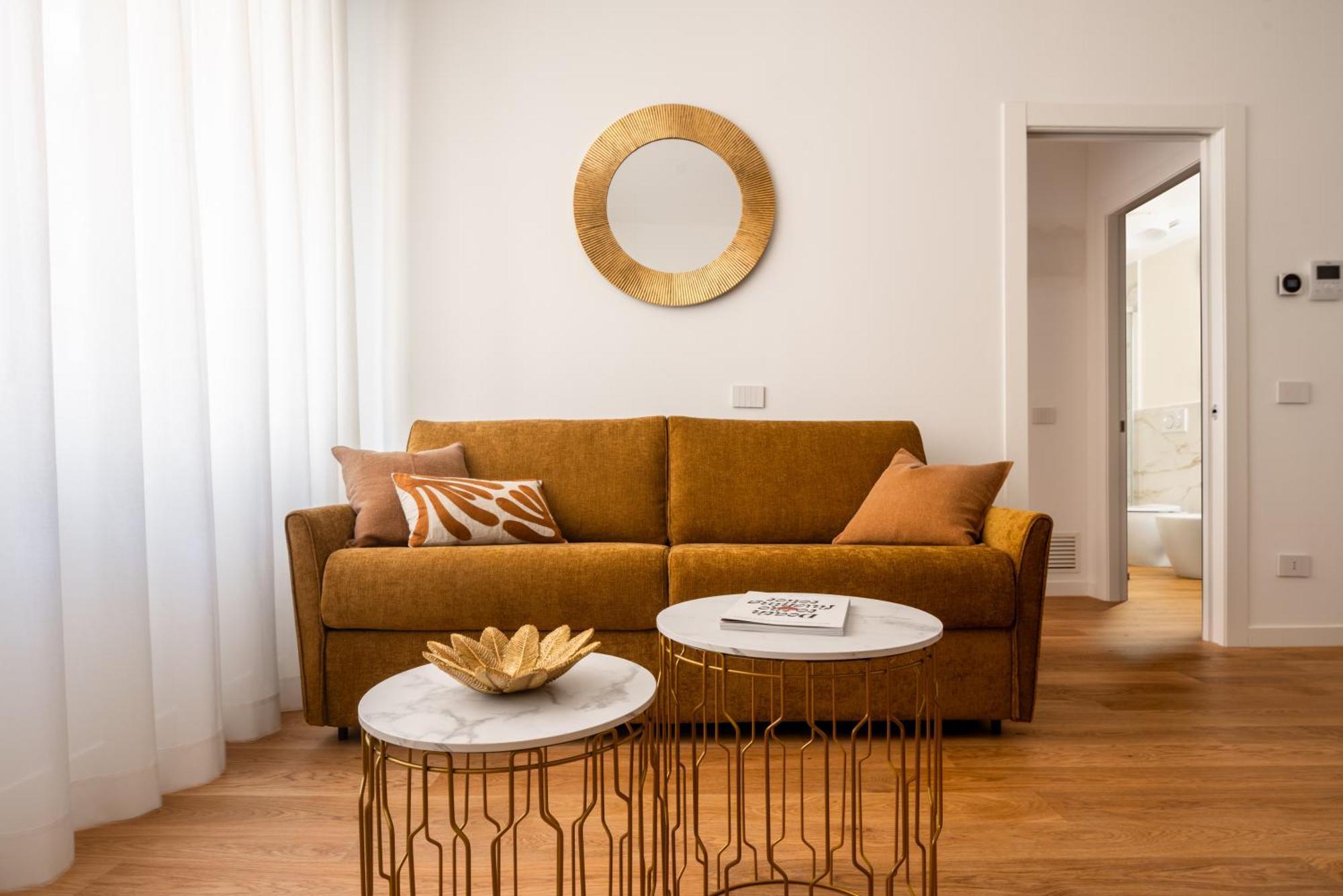 San Babila Design Apartment R&R Milan Bagian luar foto