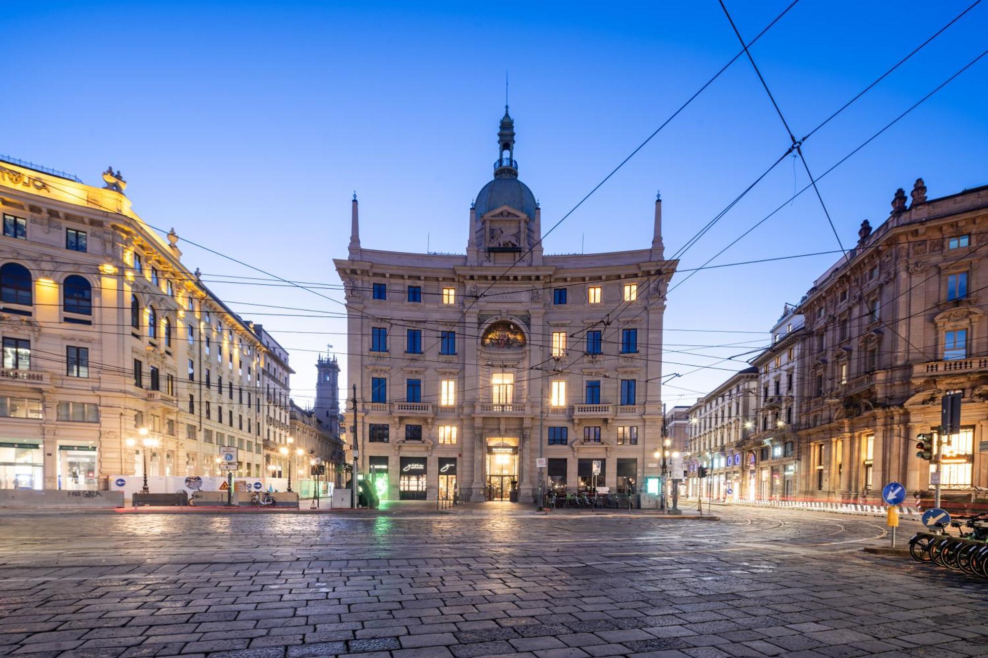San Babila Design Apartment R&R Milan Bagian luar foto